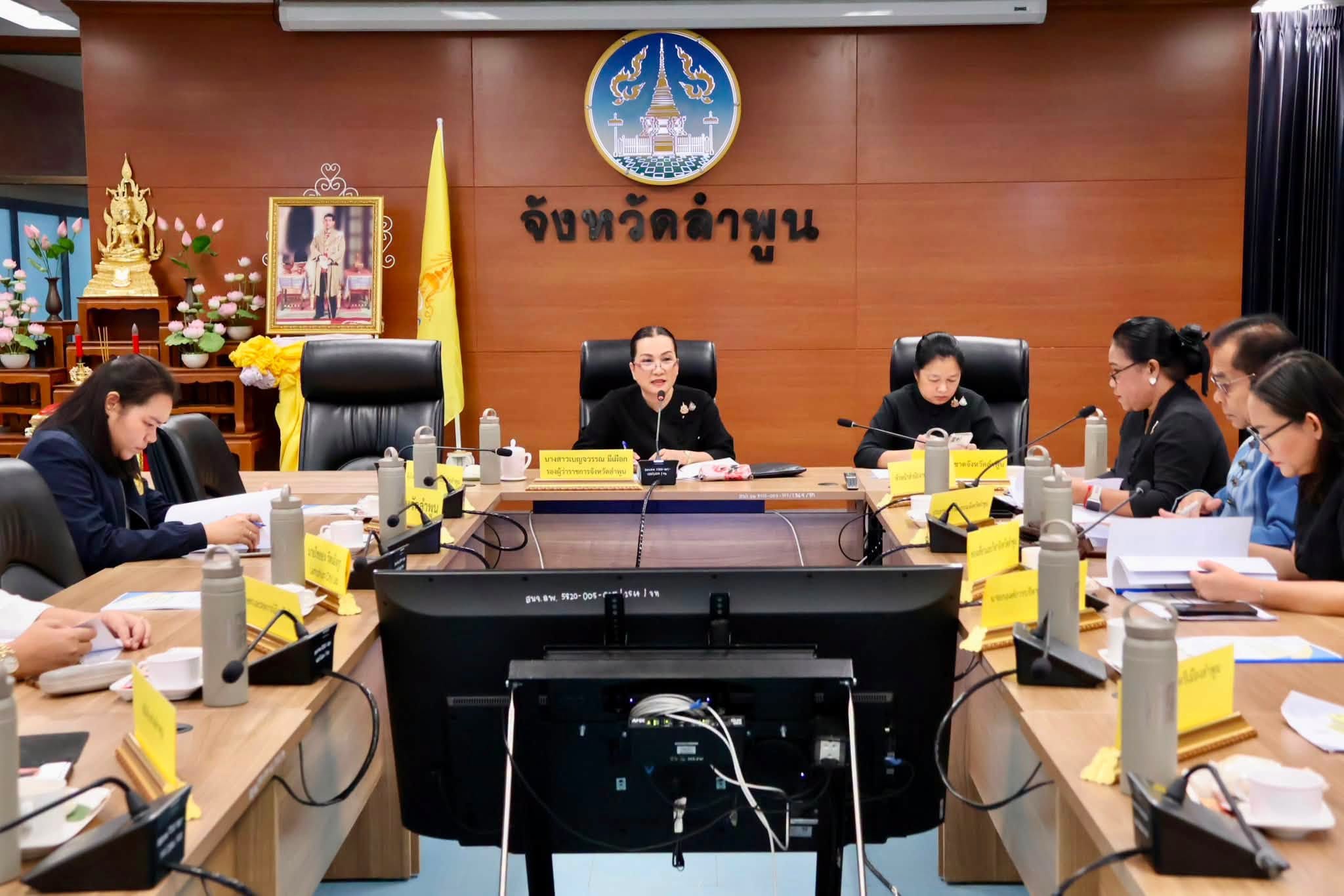 ลำพูน ประชุมเตรียมความพร้อมจัดงาน &ldquo;โคมแสนดวง ที่เมืองลำพูน&rdquo; บูรณาการทุกภาคส่วน ยกระดับท่องเที่ยววัฒนธรรม สร้างรายได้ยั่งยืน